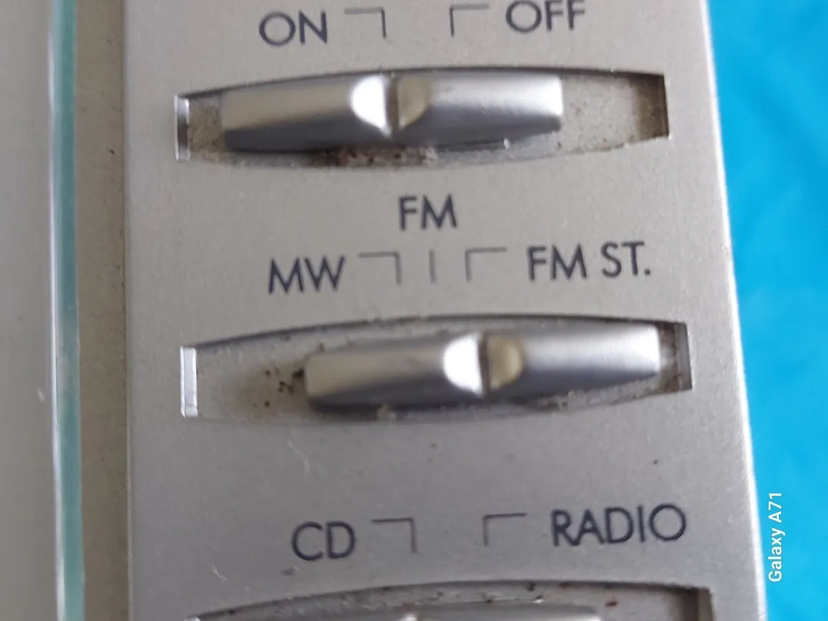 BUSH Audio System, Radio and CD, Model LSD32 - Image 3