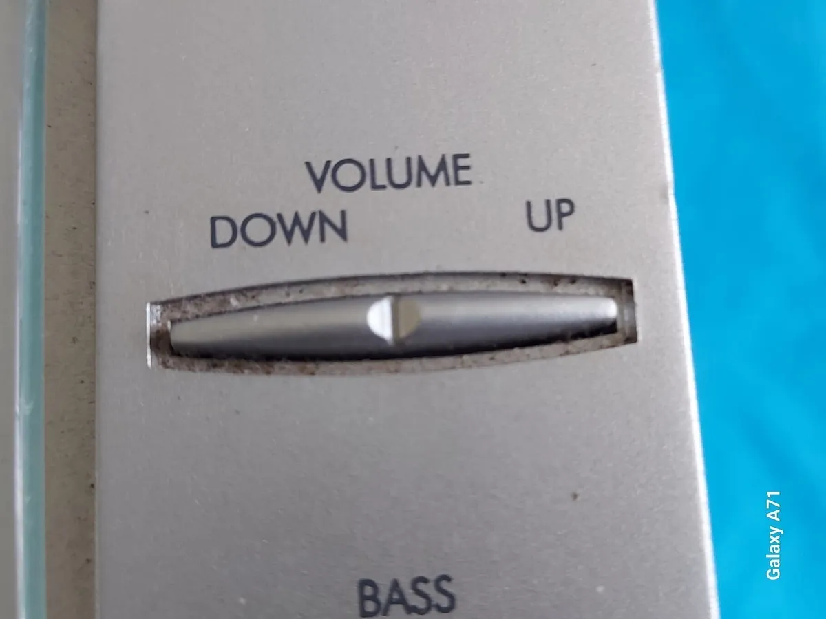 BUSH Audio System, Radio and CD, Model LSD32 - Image 4