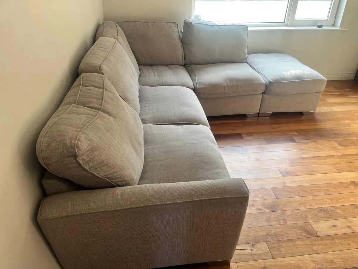 Harvey Norman fantasia corner suite - Image 3