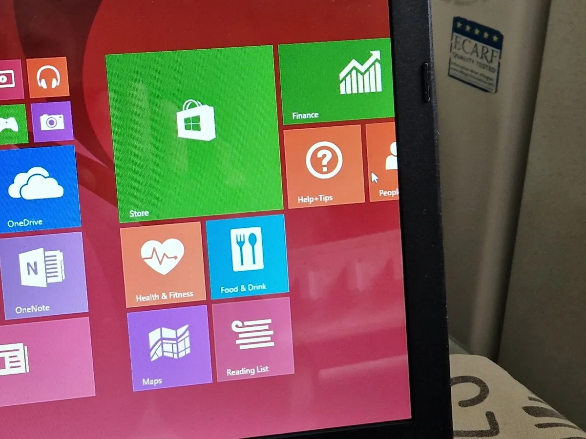 Packard Bell Laptop, EasyNote Z5WGM Intel Celeron - Image 1