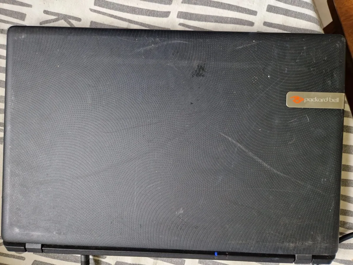 Packard Bell Laptop, EasyNote Z5WGM Intel Celeron - Image 4
