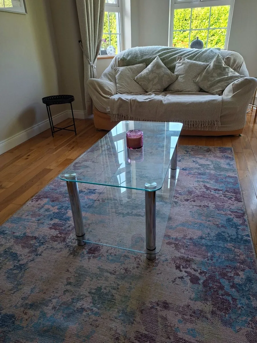 3 piece suite & glass coffee table - Image 3