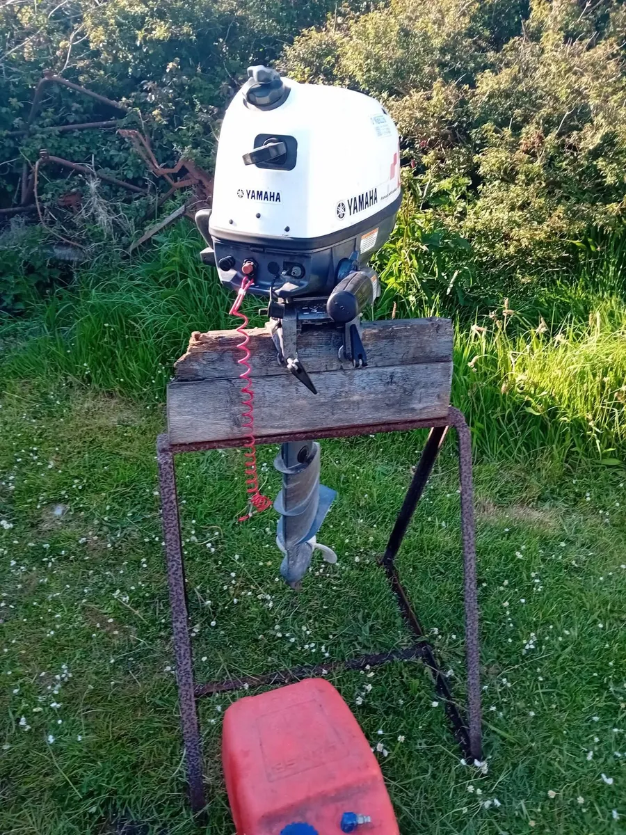 Yamaha 6 HP 4 stroke engine and 13 foot punt. - Image 3