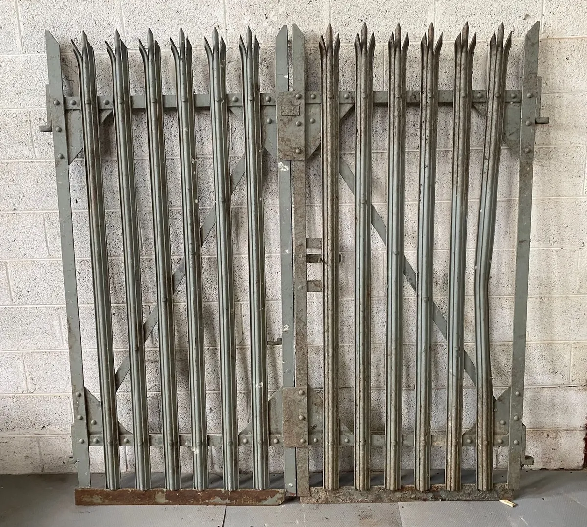 Security Gates - Image 1