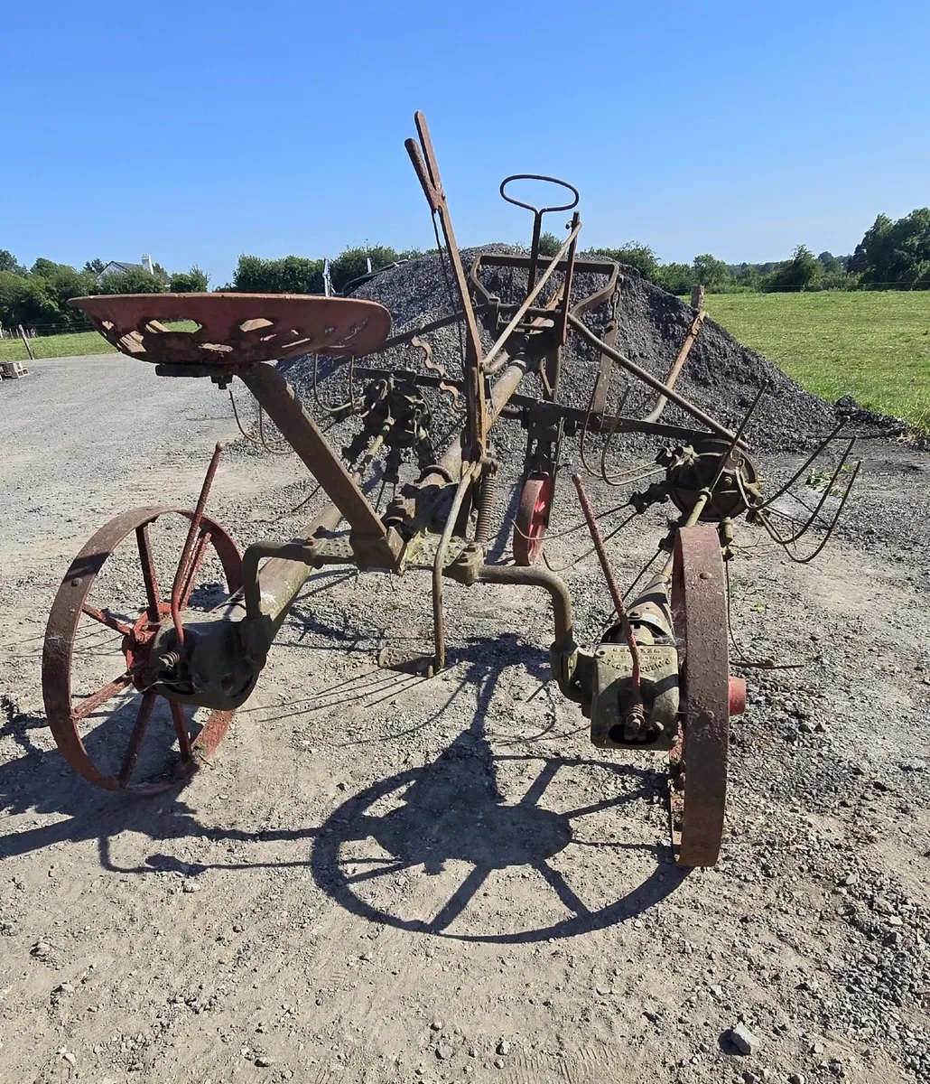 Vintage farm implements - Image 1