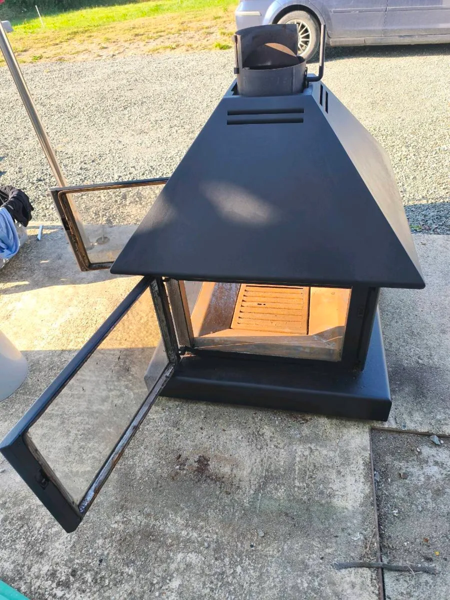 Wood burning stove - Image 2