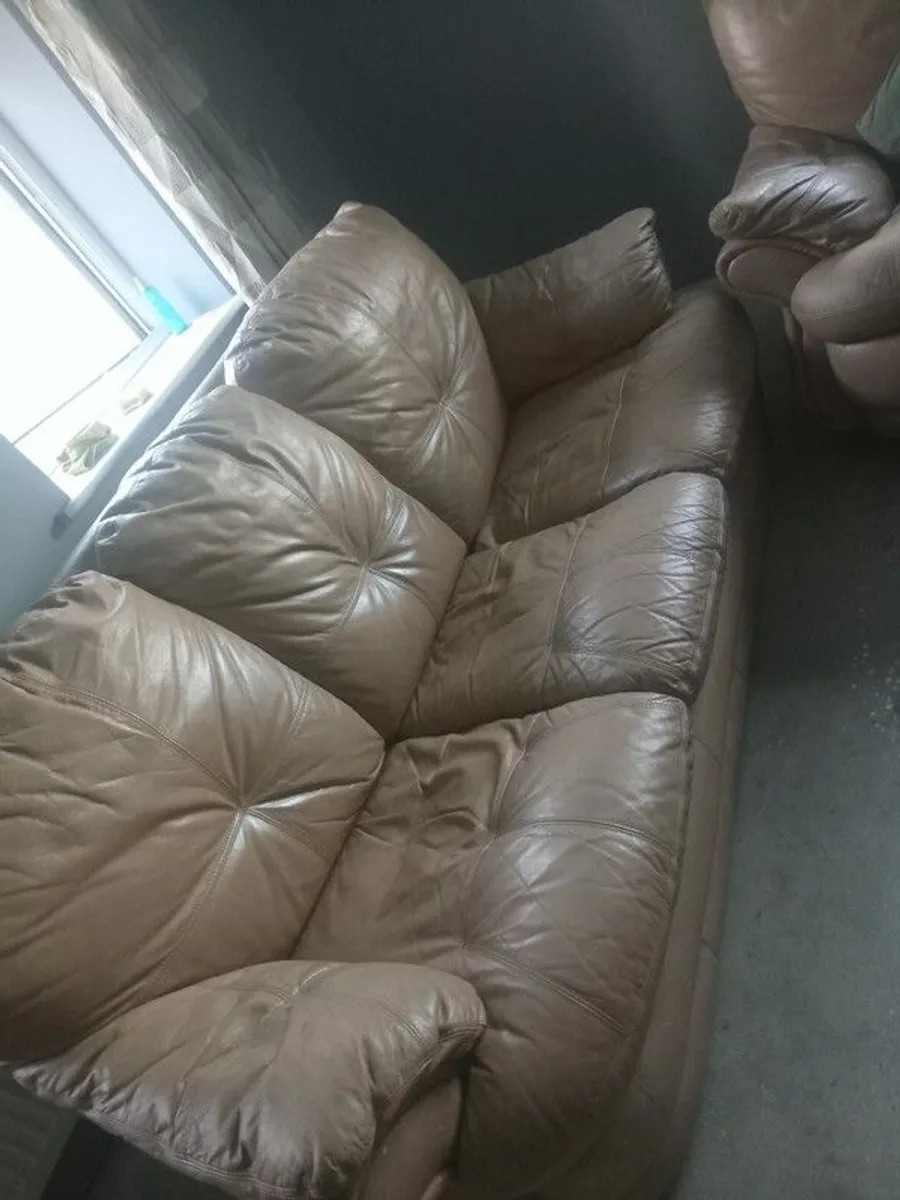 couch - Image 1