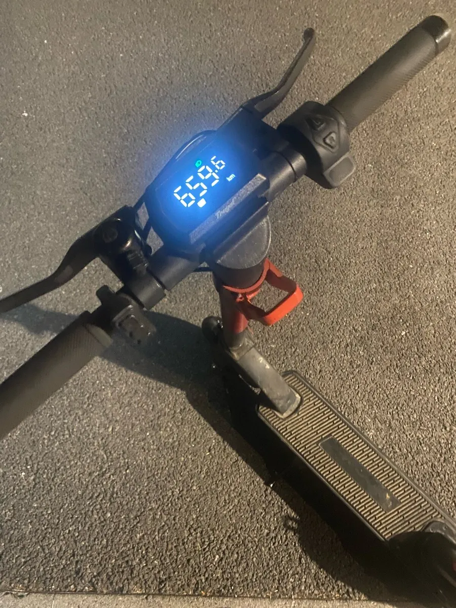 Frugal cyber e scooter - Image 3