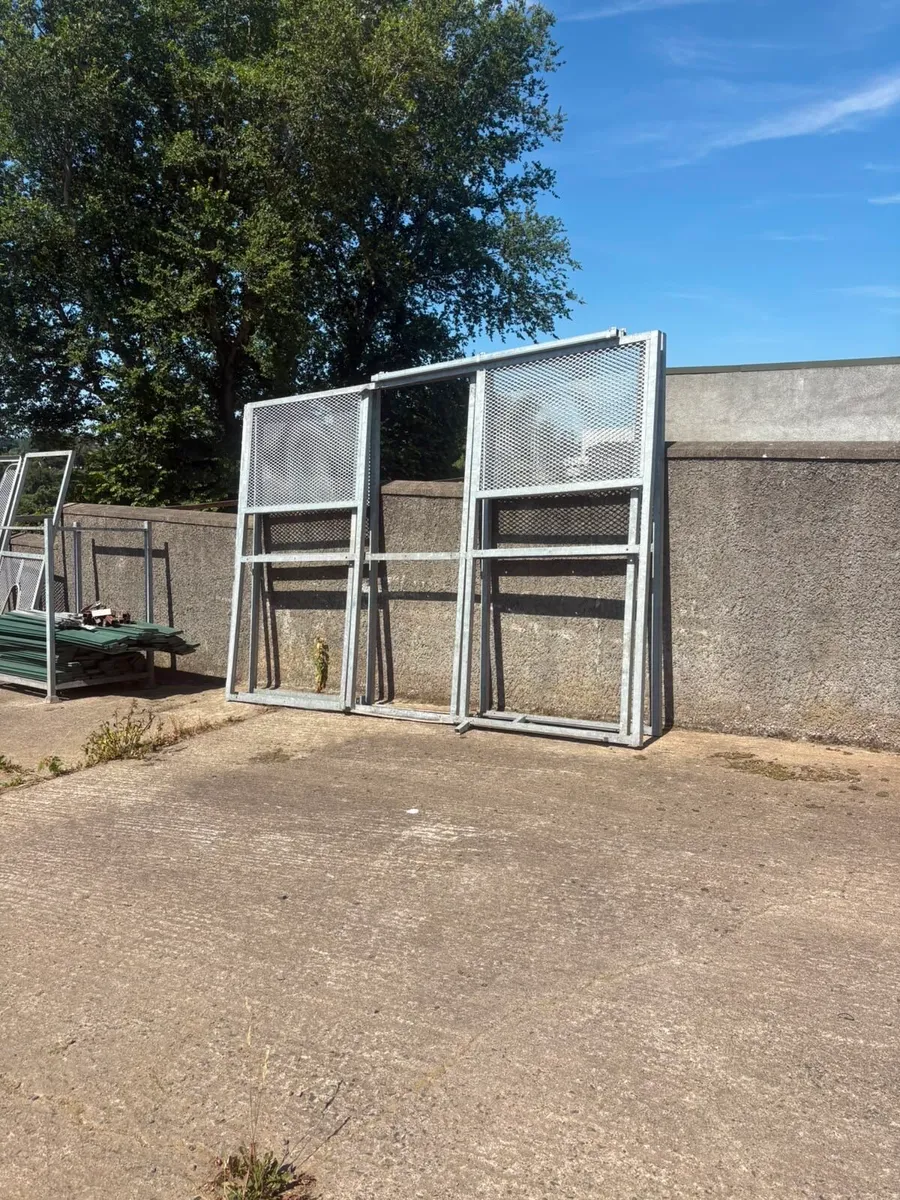 Horse Stable Fronts - Image 2