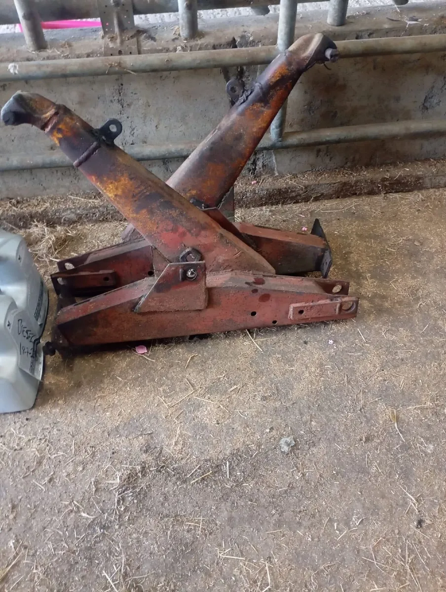 Front loader - Image 4