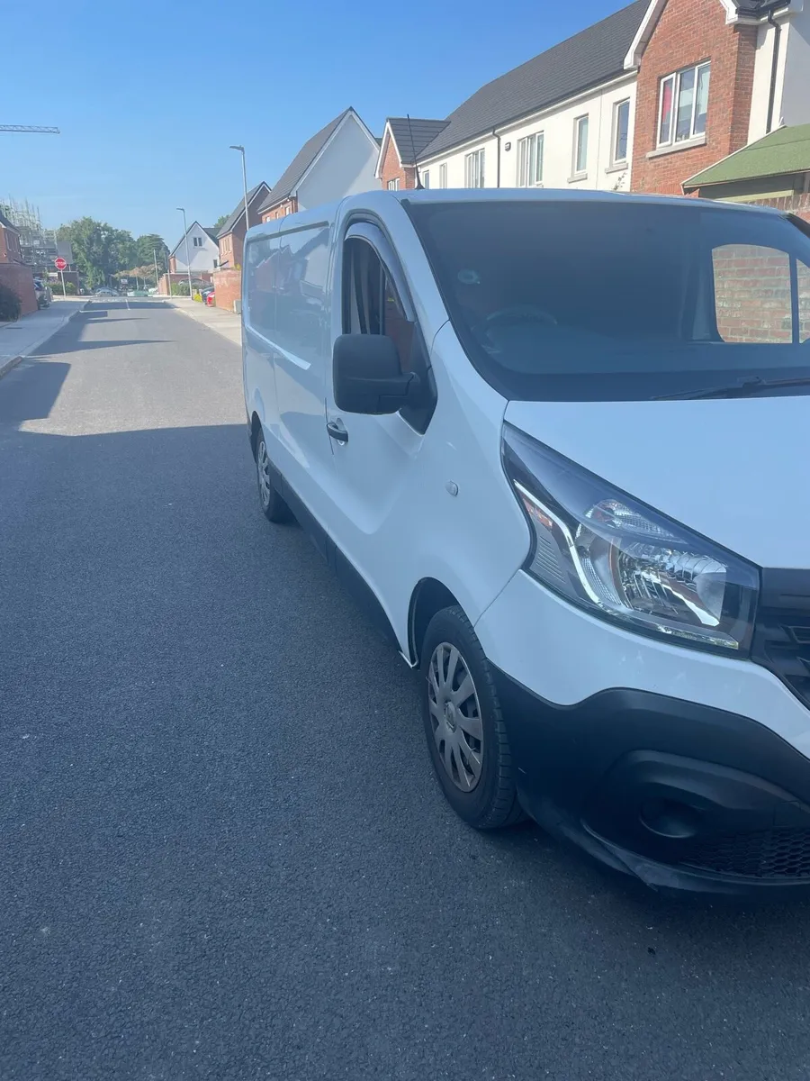 Renault traffic - Image 2