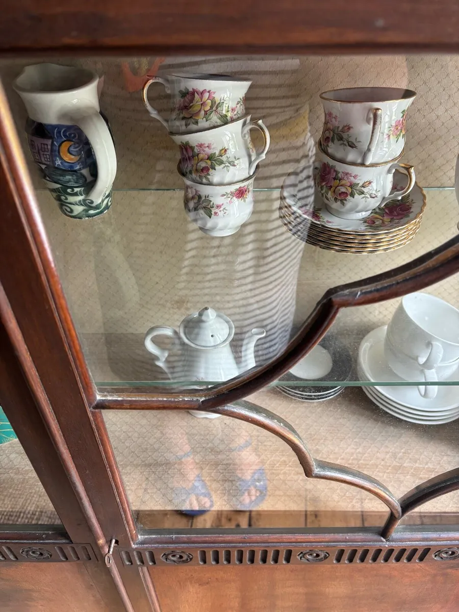 Antique drinks cabinet - Image 4