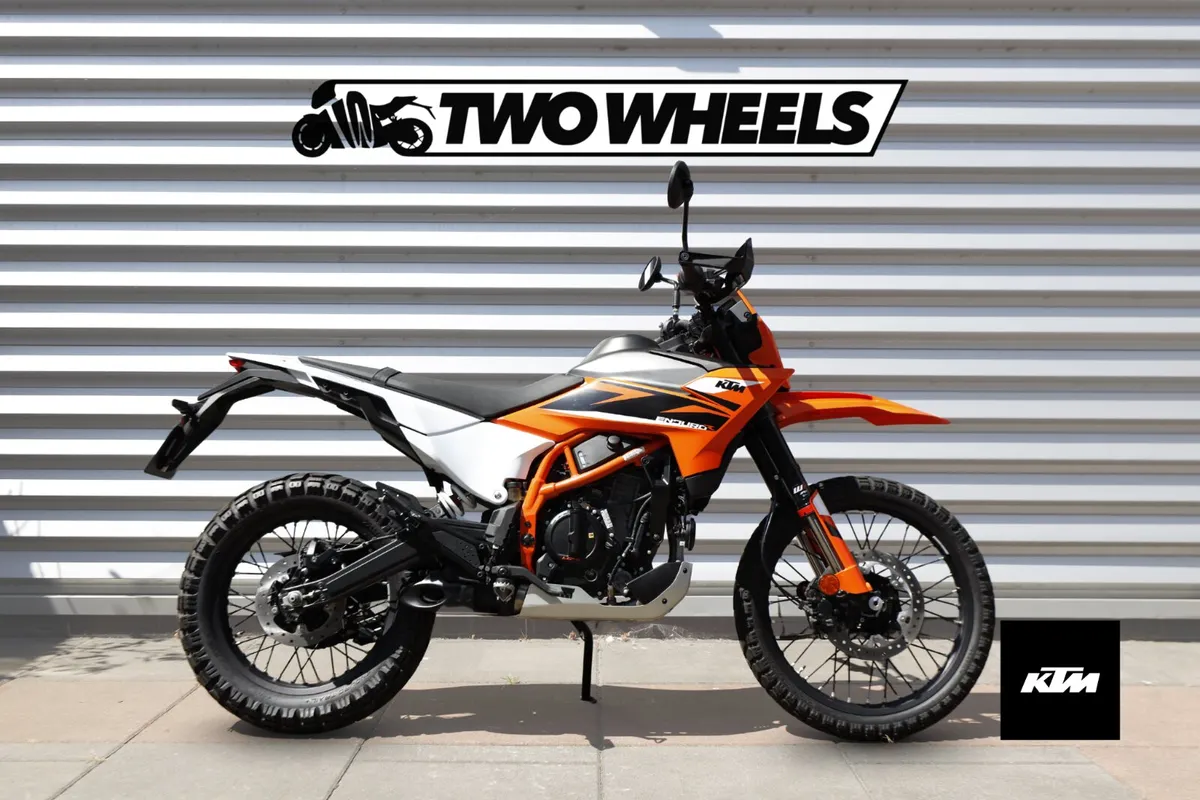 KTM 125 Enduro R *New Arrival* - Image 1