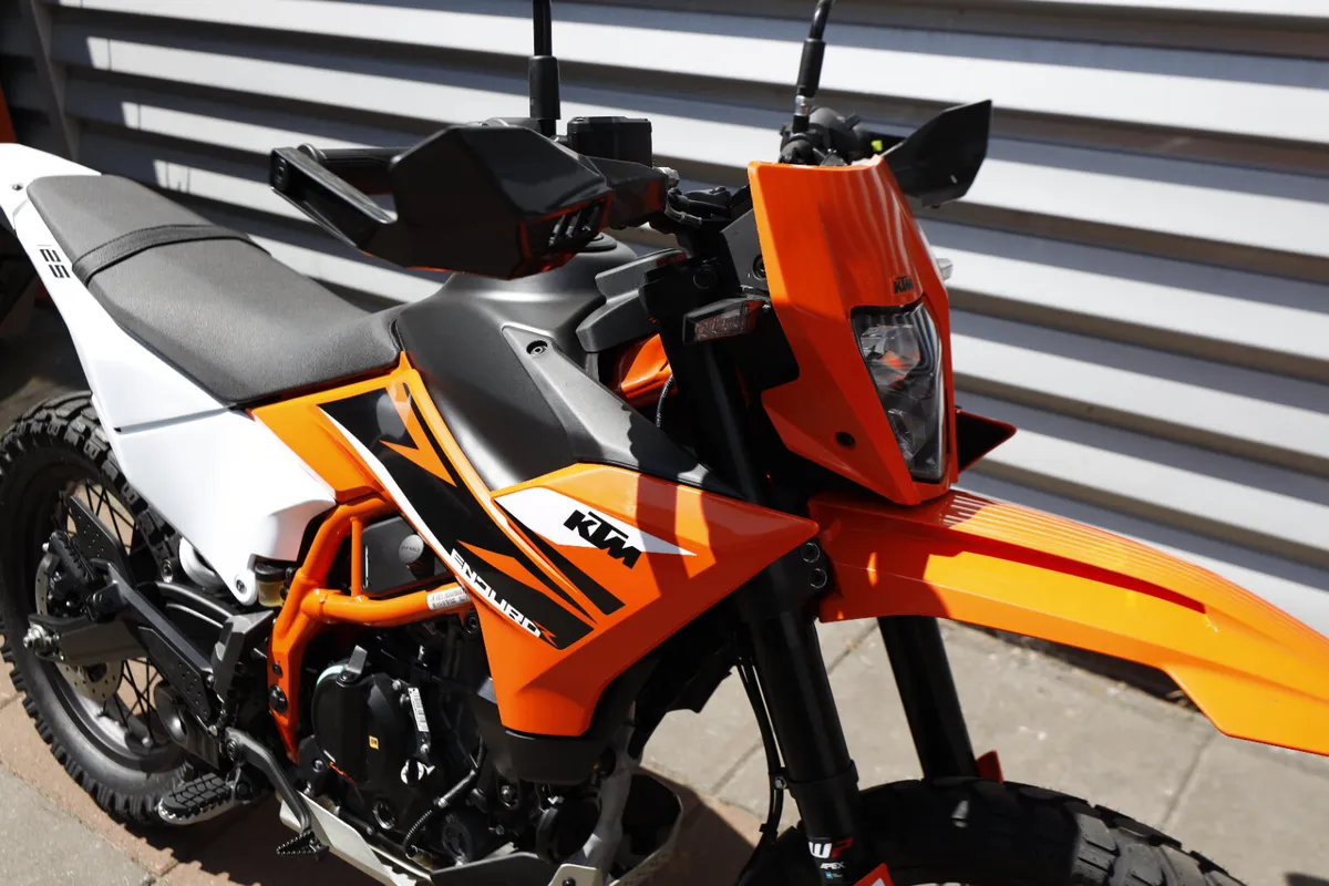 KTM 125 Enduro R *New Arrival* - Image 3