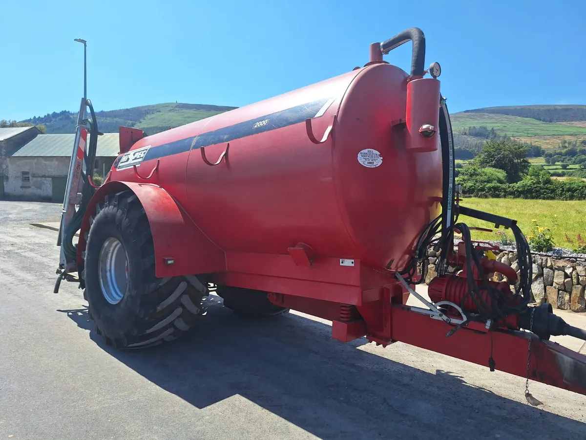 2016 HiSpec 2000 Gal Tanker c/w Trailing Shoe - Image 4