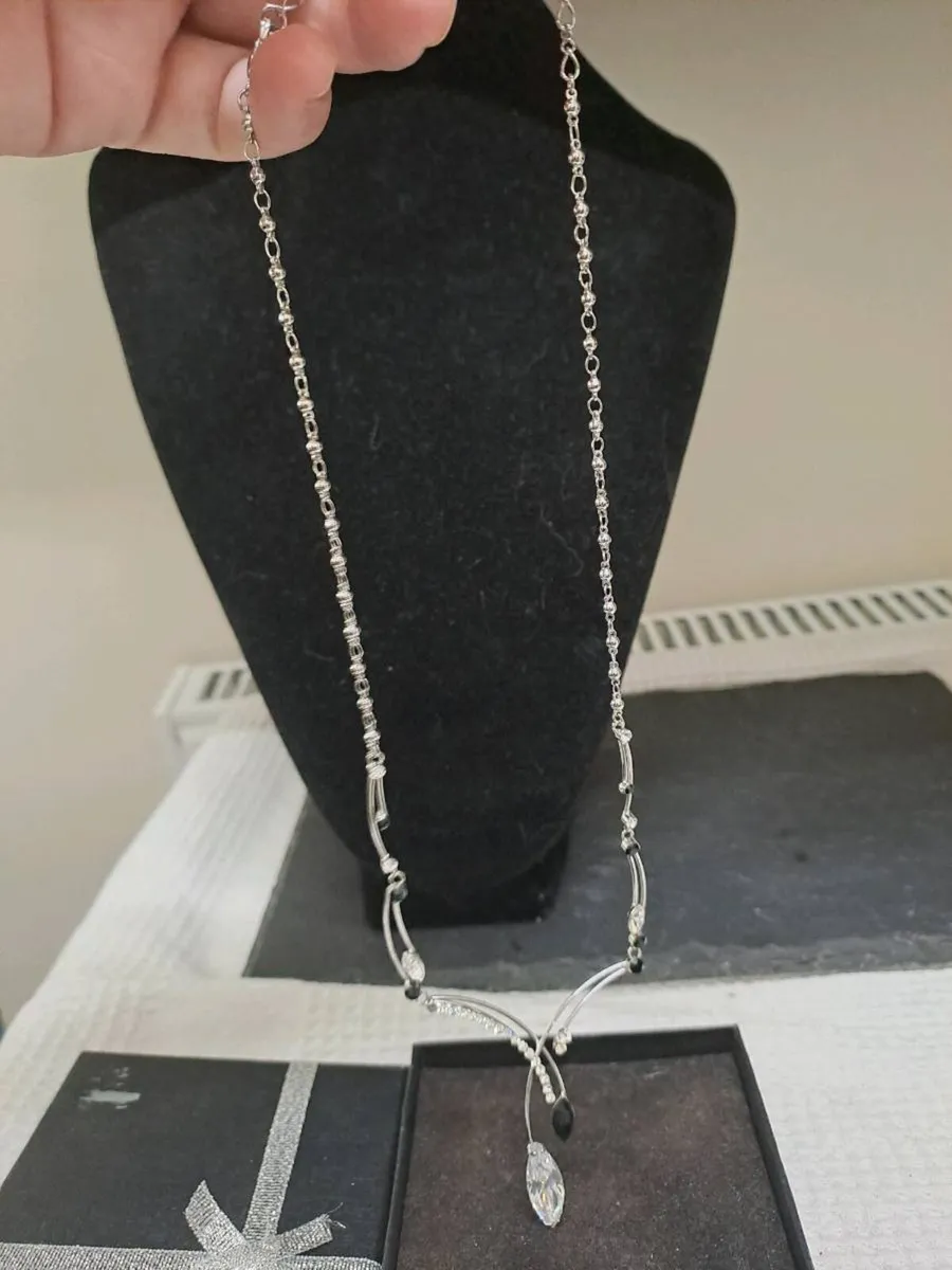 Black & Silver Crystal Necklace with Gift Box - Image 2