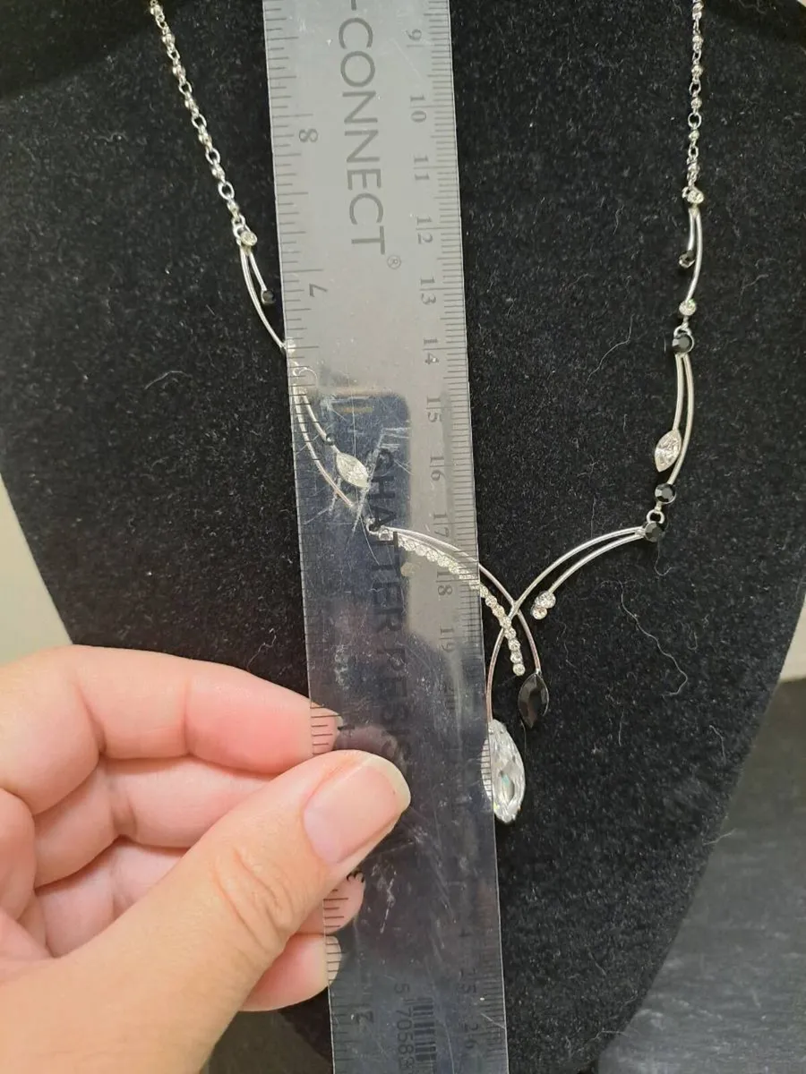 Black & Silver Crystal Necklace with Gift Box - Image 4