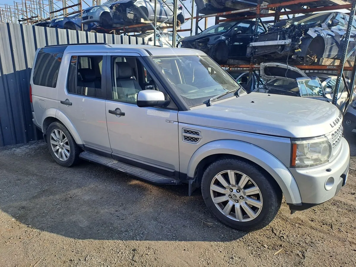 2012 Landrover discovery  breaking for parts - Image 1