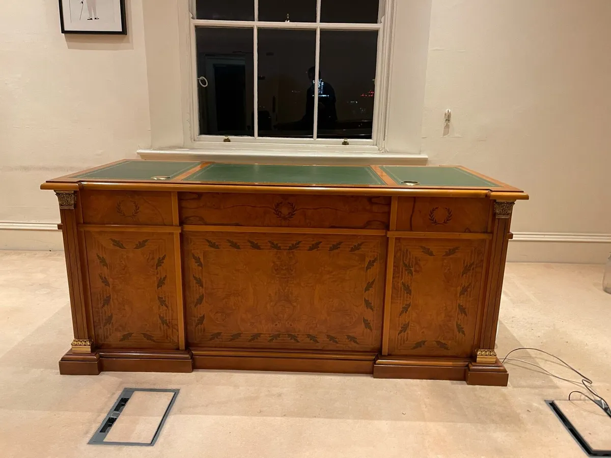 Partners desk - Image 4