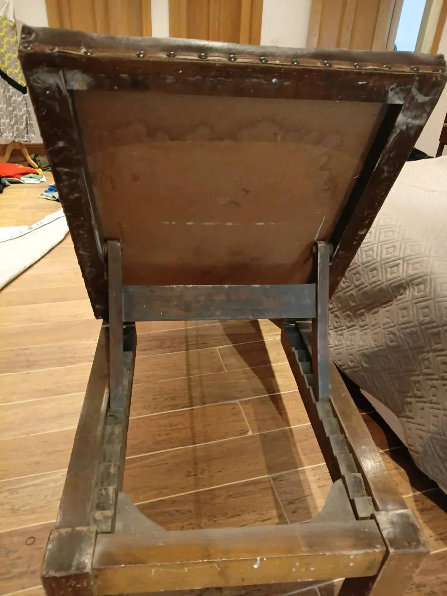 Doctors Examination Bed Massage Table - Image 3