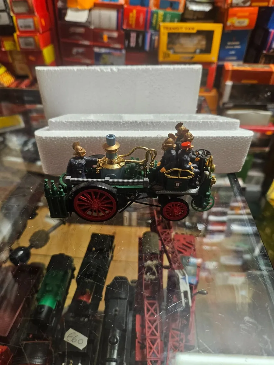 Matchbox Yesteryear Steam Fire Engine - Image 3