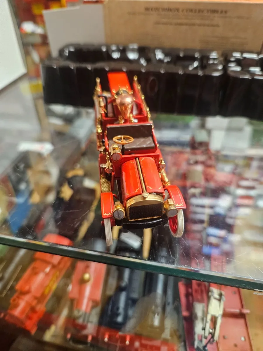 Matchbox Yesteryear Fire Engine - Image 1