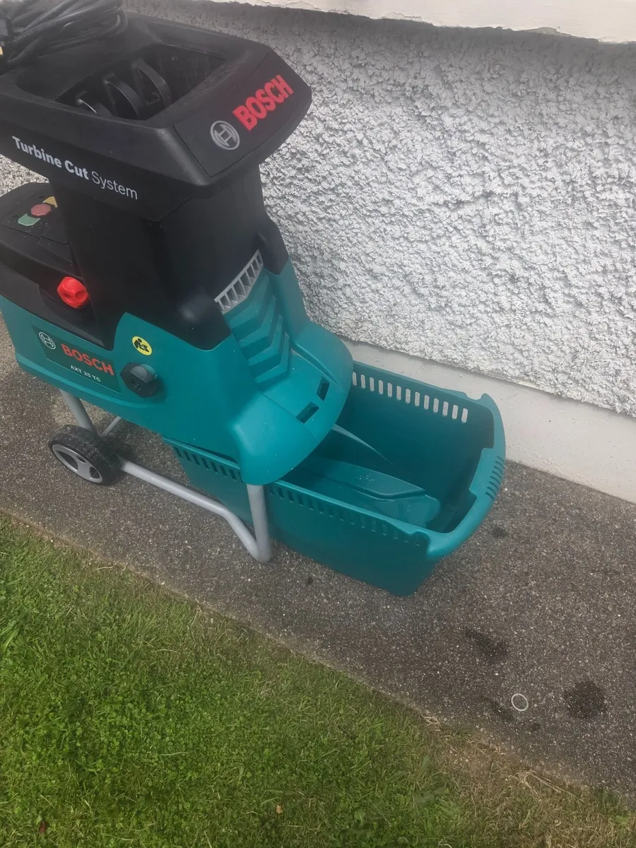Bosch  Electric  Shredder - Image 2