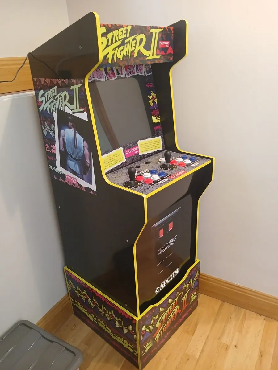 Arcade1up Street Fighter II Machine - Image 1