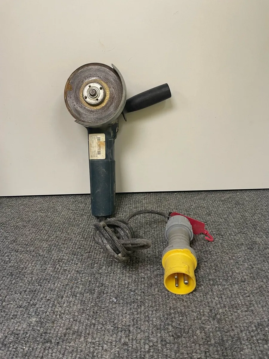 Bosch 110V Corded Angle Grinder GWS750 - Image 1
