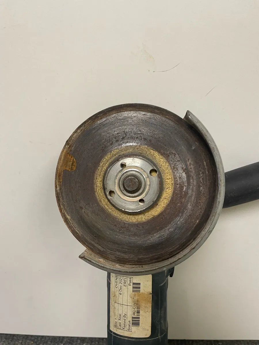 Bosch 110V Corded Angle Grinder GWS750 - Image 4