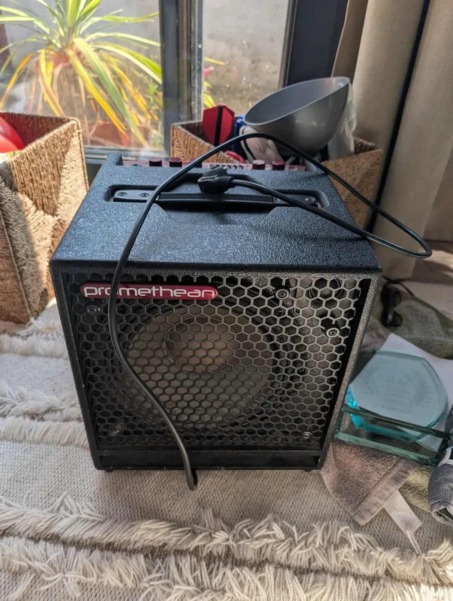 Bass amp promothean ibanez 250w for free - Image 1