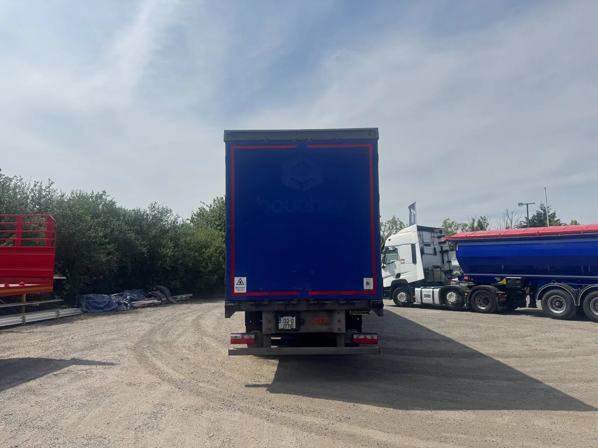 4.2M Curtainsider - Image 4