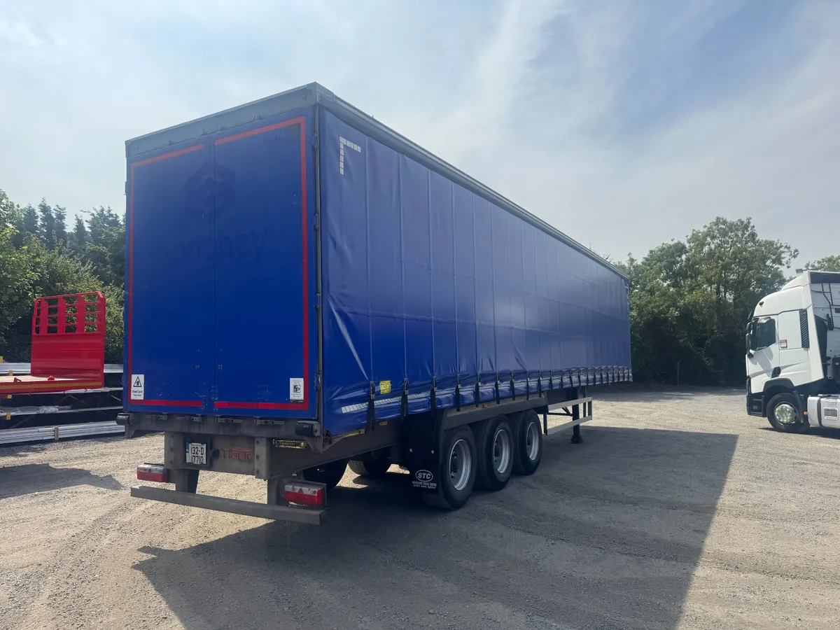 4.2M Curtainsider - Image 3