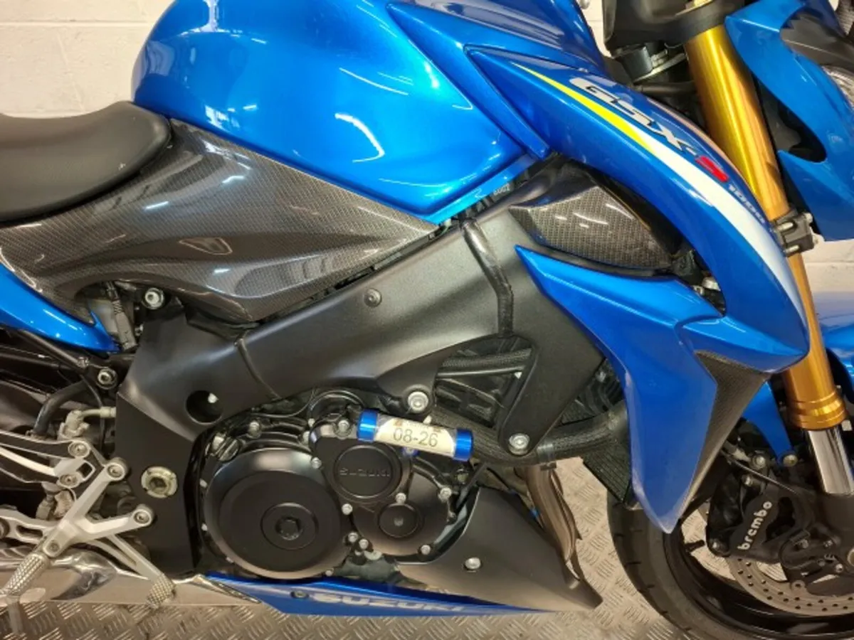 Suzuki GSXS 2015 - Image 4