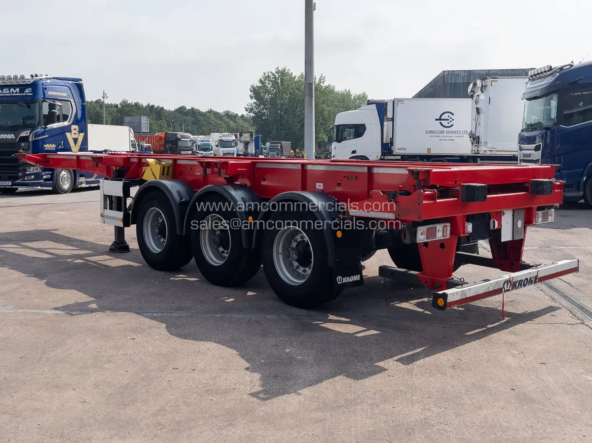 2022 KRONE SLIDING SKELETAL TRAILER - Image 4