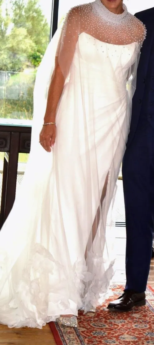 Stunning wedding dress. Paloma Blanca. - Image 4