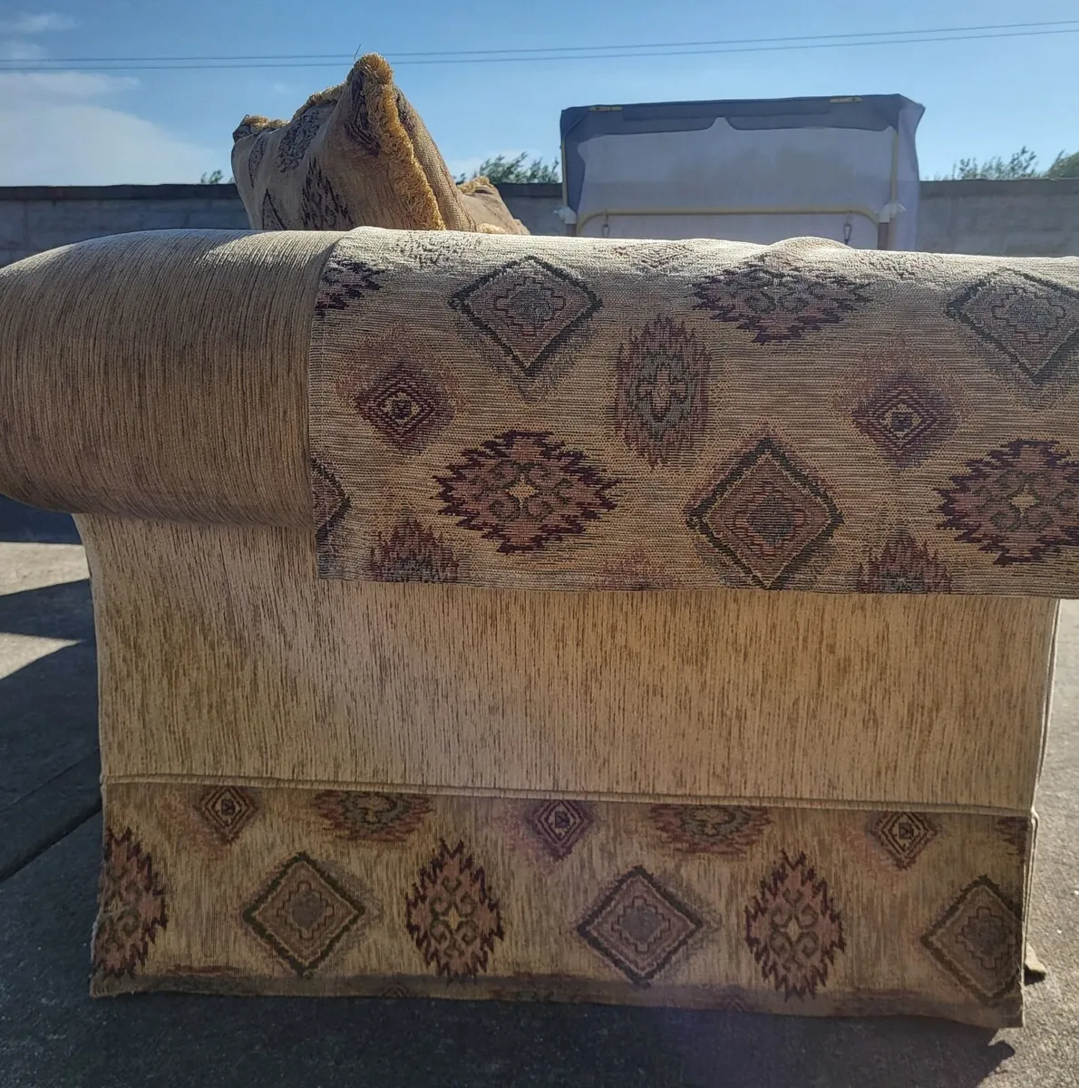 Couches - Image 4