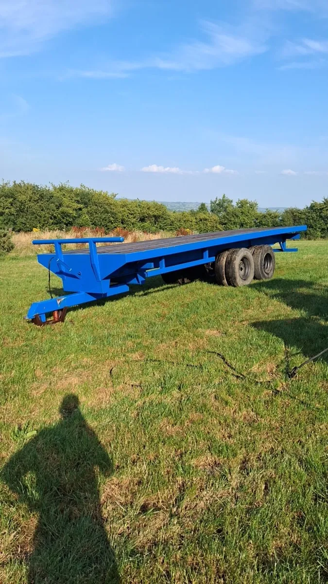 Bale trailer - Image 2