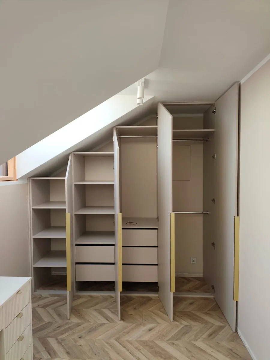 Custom-made wardrobes - Image 2