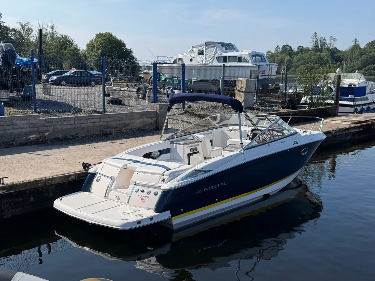 2007 Regal 275 cruiser , speedboat, cuddy - Image 4