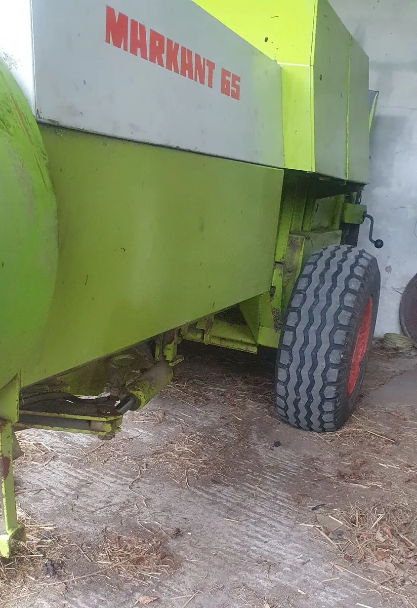 CLAAS MARKANT 65 Square Baler - Image 4