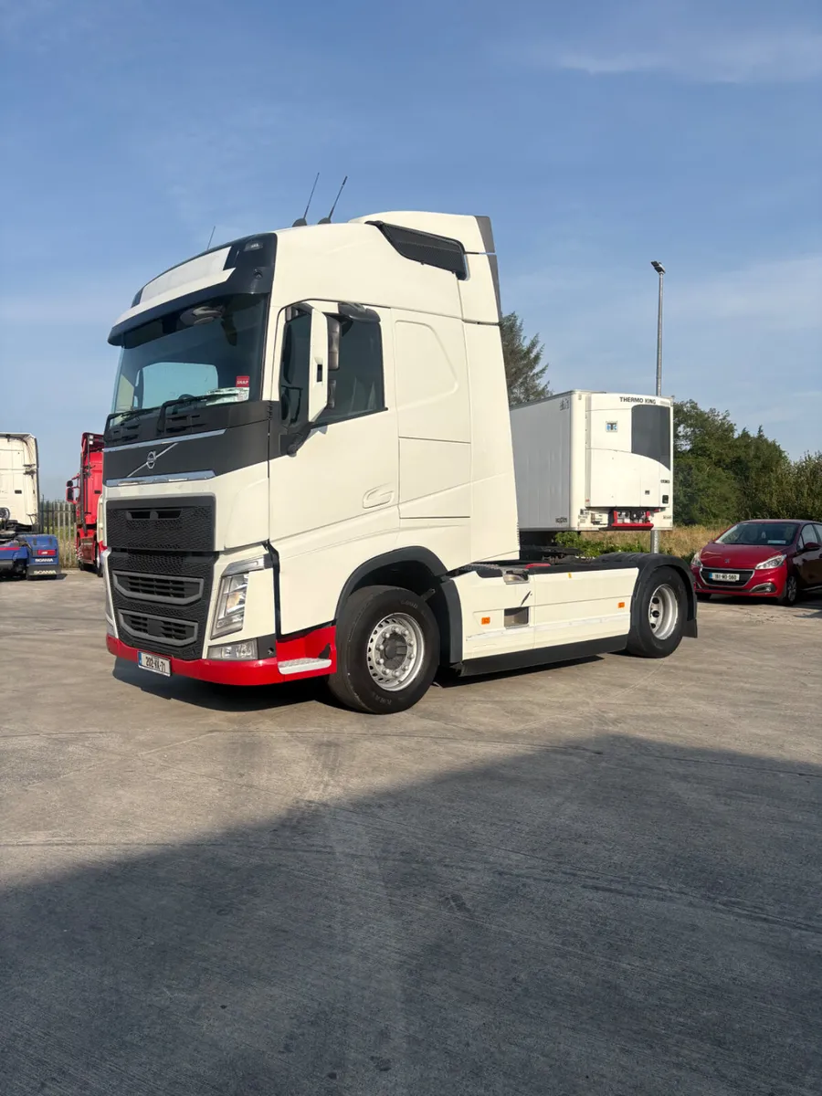 Volvo FH 2020 4x2 - Image 1