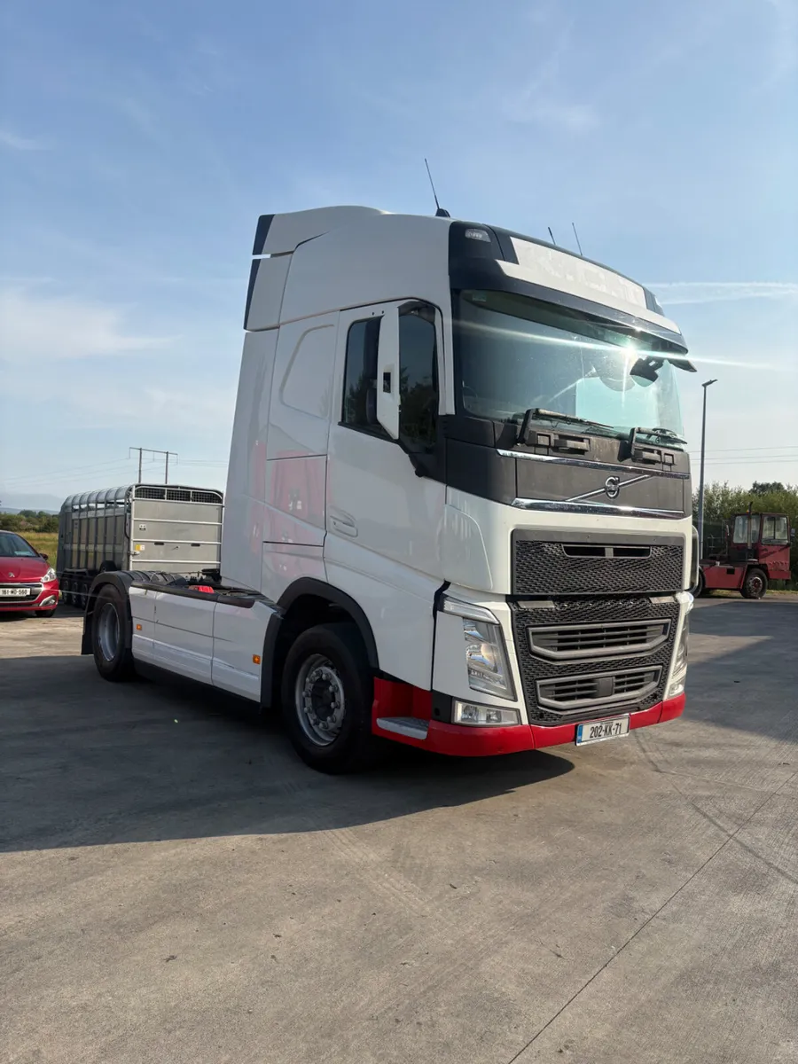 Volvo FH 2020 4x2 - Image 2