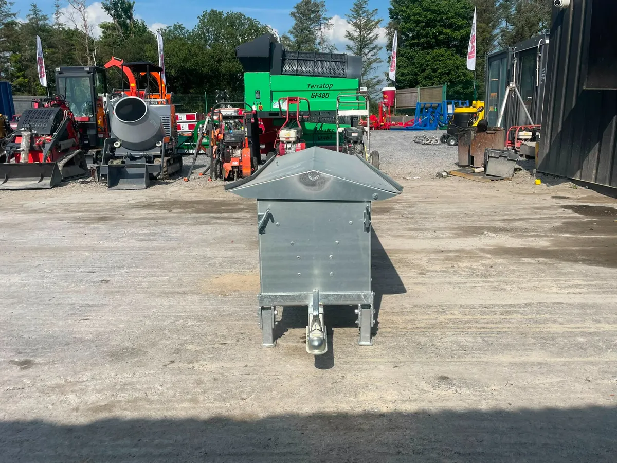 Mobile Sheep/Cattle Feed Trough – Galvanised - Image 4