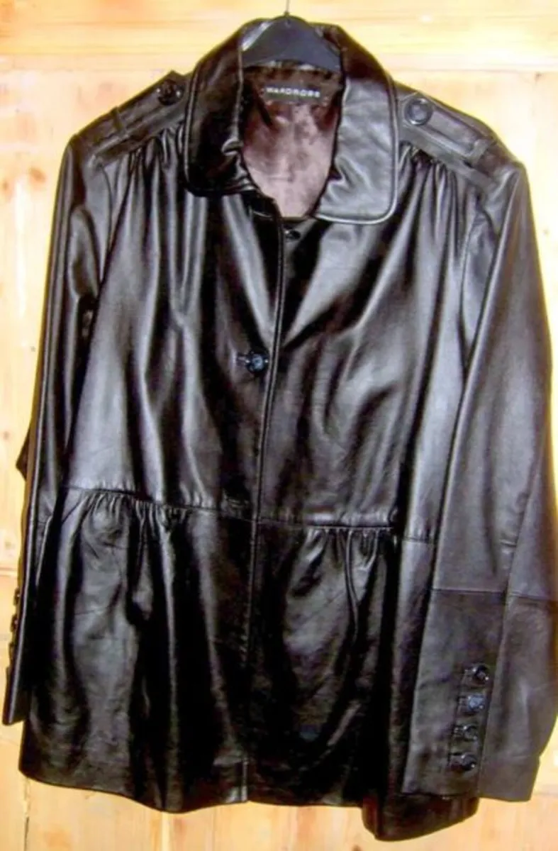BNWT Leather Blazer Size 26 'Wardrobe' @ Harrods - Image 3