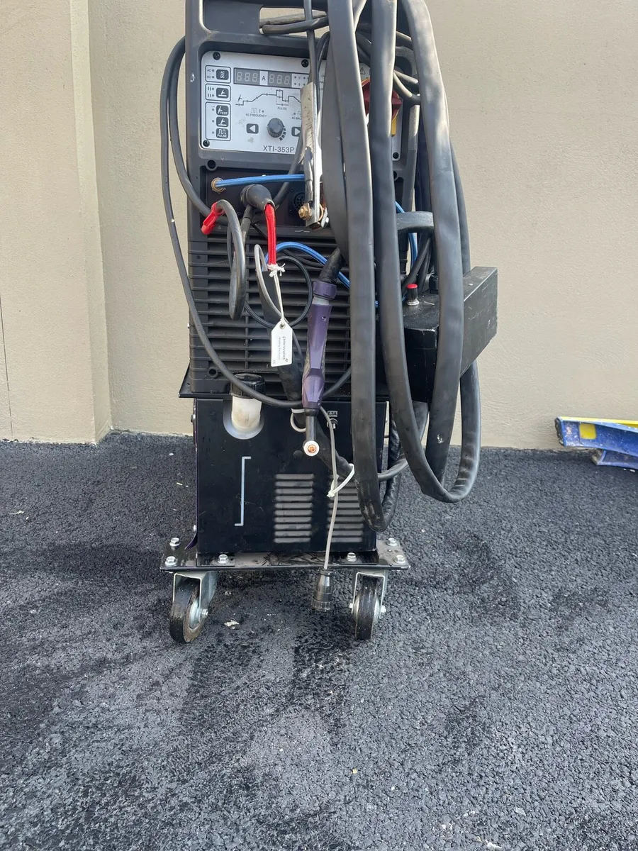 Welder - Image 2