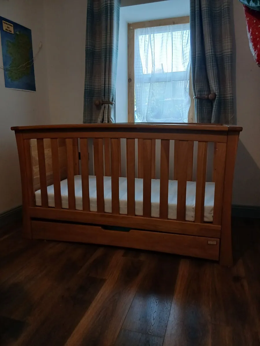 Mamas and Papas Cotbed - Image 1