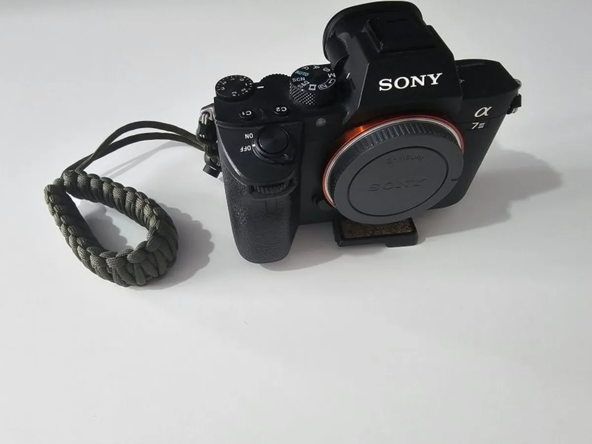 Sony A7 III body & Tamron 28-75mm F/2.8 Di III RXD lens - Image 4