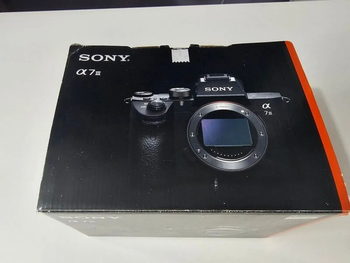 Sony A7 III body & Tamron 28-75mm F/2.8 Di III RXD lens - Image 2