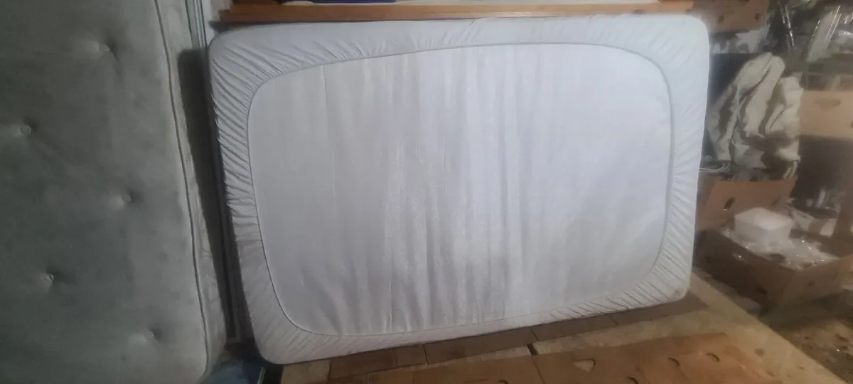 4ft double divan bed and  mattress - Image 1